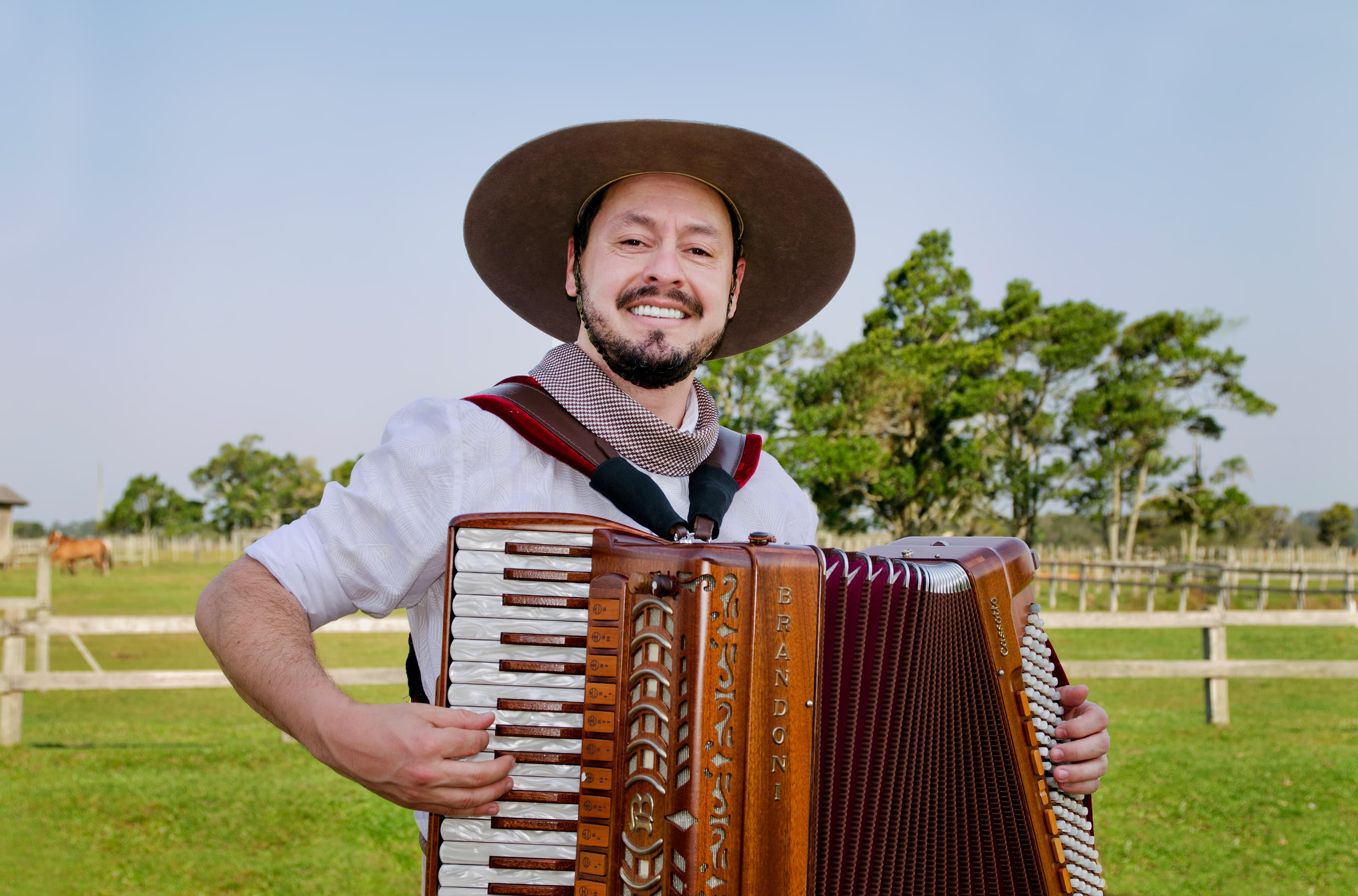Juliano Borges com seu acordeon